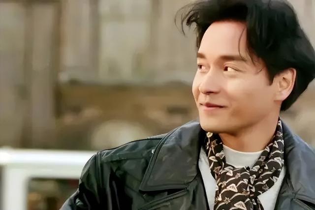 经典粤语歌曲老歌，50首经典粤语歌曲（十首80年代经典粤语金曲）