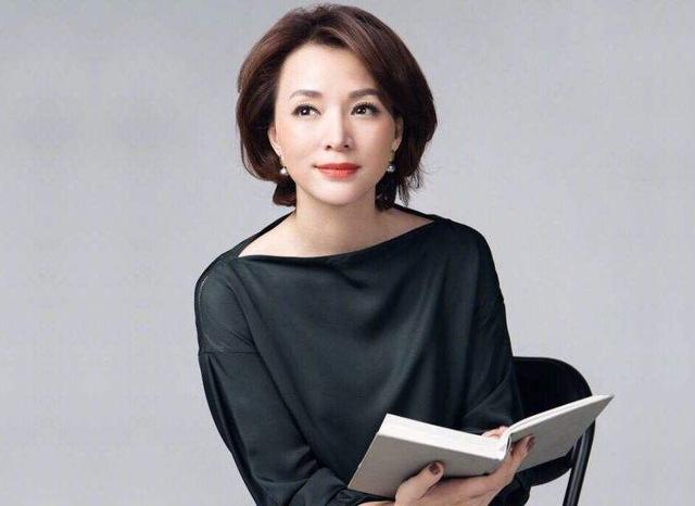 董卿老公密春雷终于现身！将重回工作岗位履职，夫妻俩已消失数月