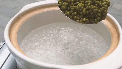 电饭锅煮绿豆汤，如何用电饭煲煮绿豆汤（熬煮绿豆汤，牢记“三不要”）