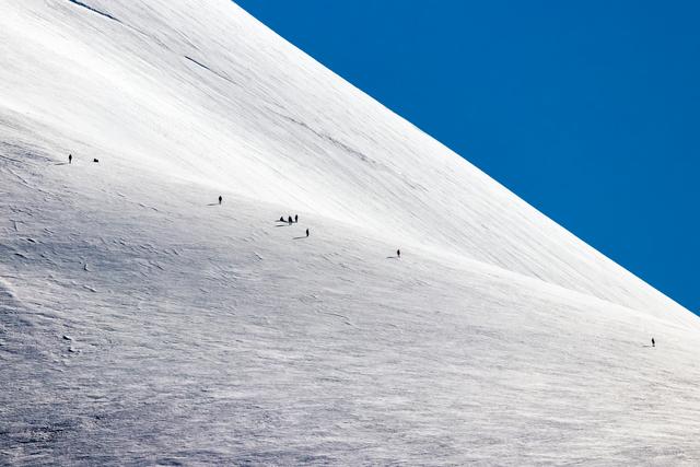 攀登雪山最佳路线图，盘点国内适合攀登的雪山