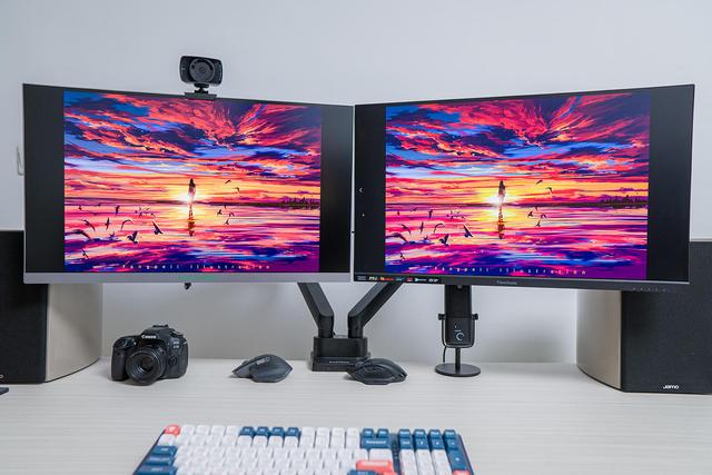 如何实现一台电脑多屏显示，如何实现一台电脑多屏显示同步（双屏无线办公桌面搭建）