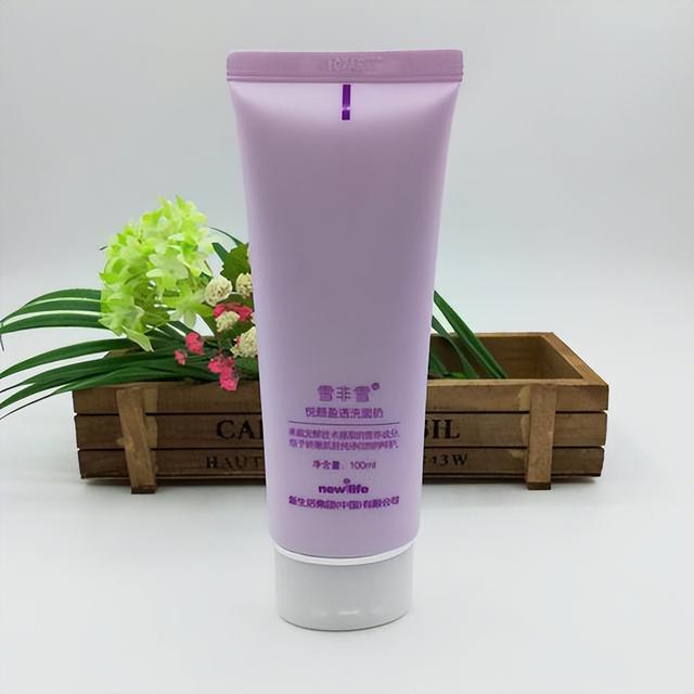 婵真银杏洗面奶怎么样，不好看却好用的洗面奶有哪些（控油补水清洁还能保湿滋养）