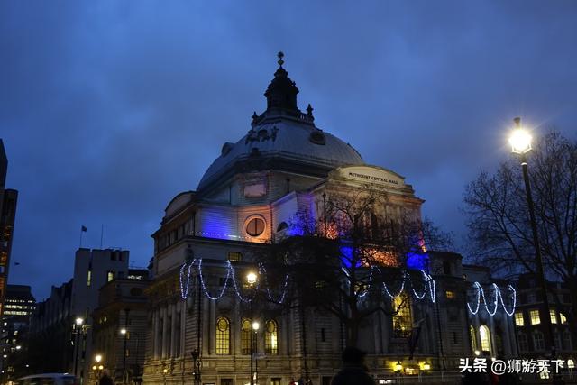 游玩英国伦敦大广场，<泰晤士河夜景>+阿拉法特广场