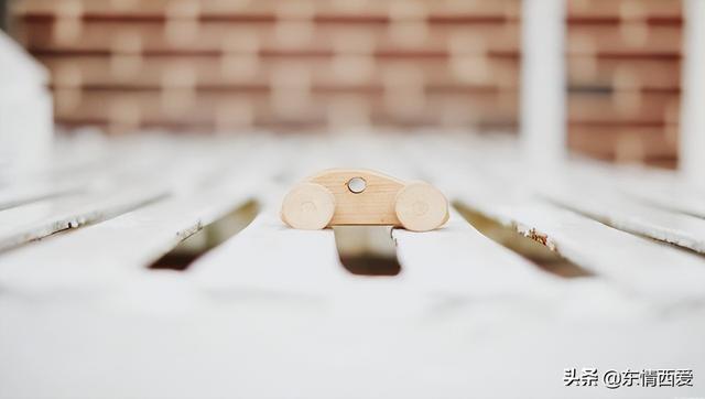 很无奈很无奈的朋友圈说说，朋友圈很无奈的句子（心情低落的句子）