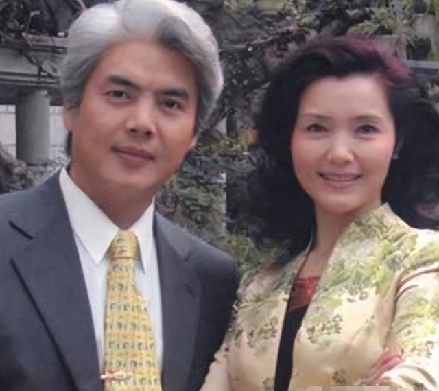 歌手姜黎黎简历，姜黎黎：嫁小3岁汪宝生