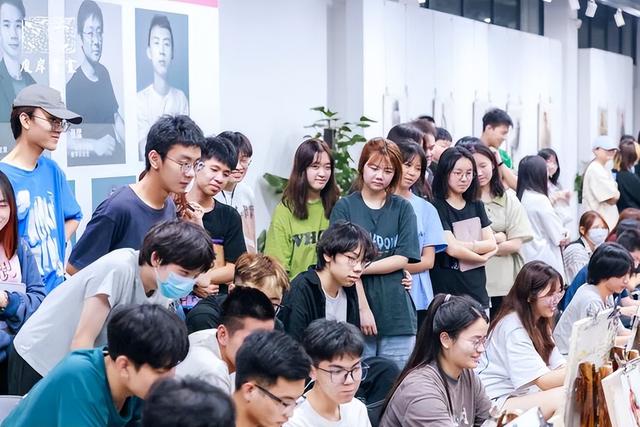 羊简笔画 手把手教你画出超可爱卡通绵羊，羊简笔画（全网都在“羊了个羊”）