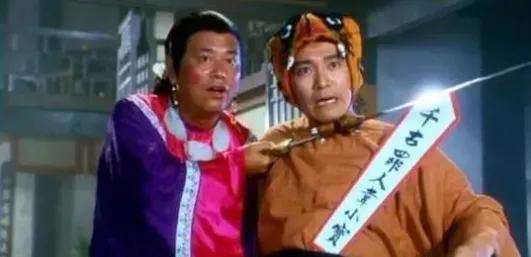 陈百祥陈百强,陈百强和陈百祥不仅只差“一个字”(与周星驰飙戏的“贱男鼻祖”) 陈百祥陈百强,陈百强和陈百祥不仅只差“一个字”(与周星驰飙戏的“贱男鼻祖”)