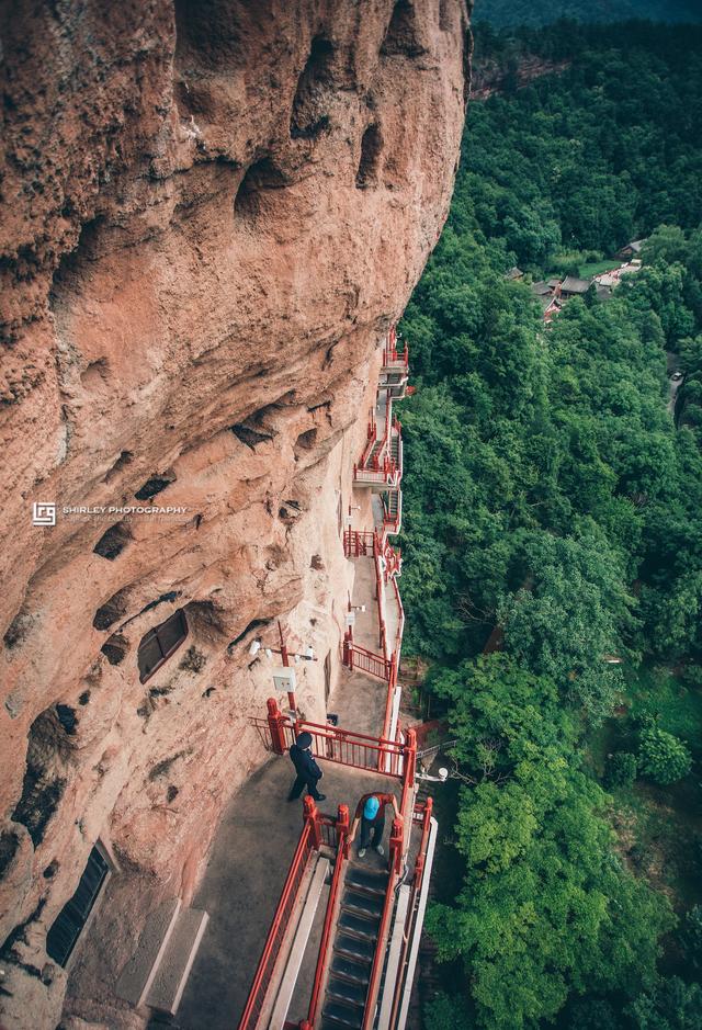 世界最险的山在哪，世界上最危险的山是哪座山（90度垂直崖壁险过悬空寺）