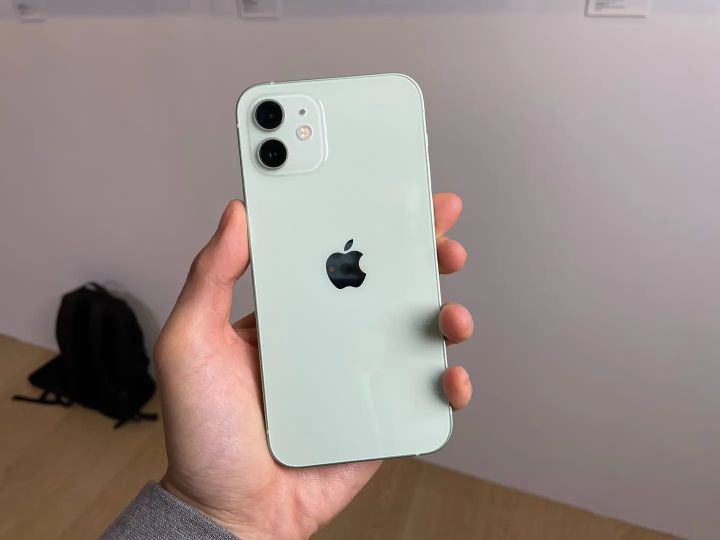 苹果12和苹果13对比哪个更好（iPhone 13与iPhone 12对比）