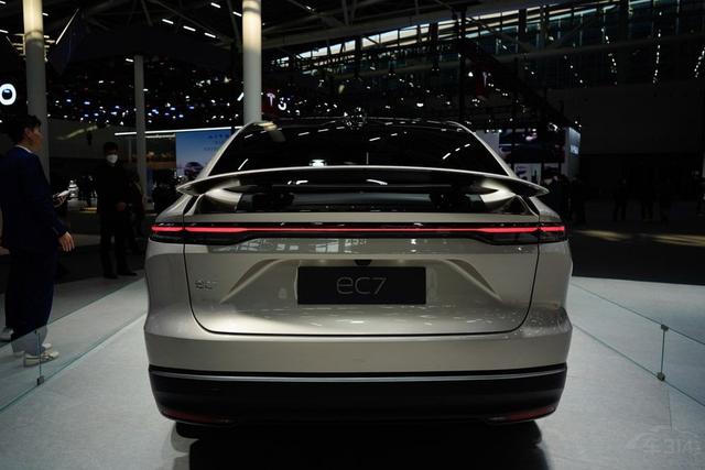 五六万买什么车最好，二手车五六万买什么车最好（蔚来EC7和凯迪拉克锐歌怎么选）