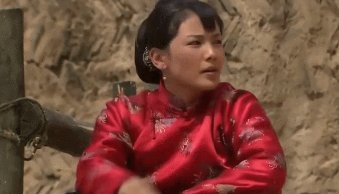 盘龙卧虎高山顶的演员，盘龙卧虎高山顶的演员是谁（把汤唯和蒋勤勤等女星放在一起）