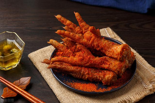 卤汁怎么做好吃，卤面的卤汁怎么做好吃（学会这个万能卤汁）