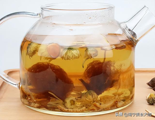 花茶搭配表，简要介绍花茶的各种搭配常见的有哪一些（菊花茶的4样“神仙搭配”）