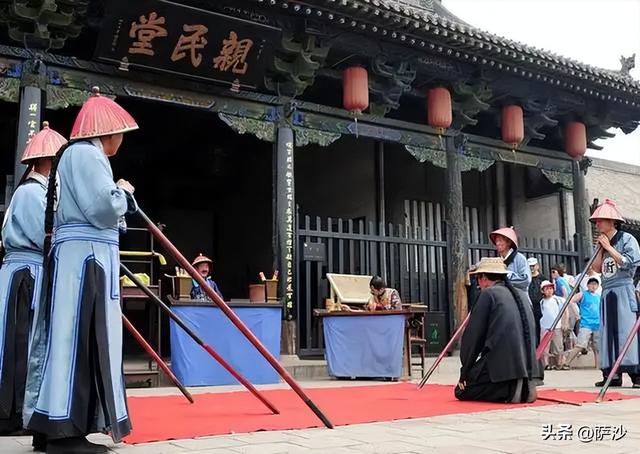 门坎和门槛的区别，门坎和门槛的区别图片（主人和狗腿子的关系）