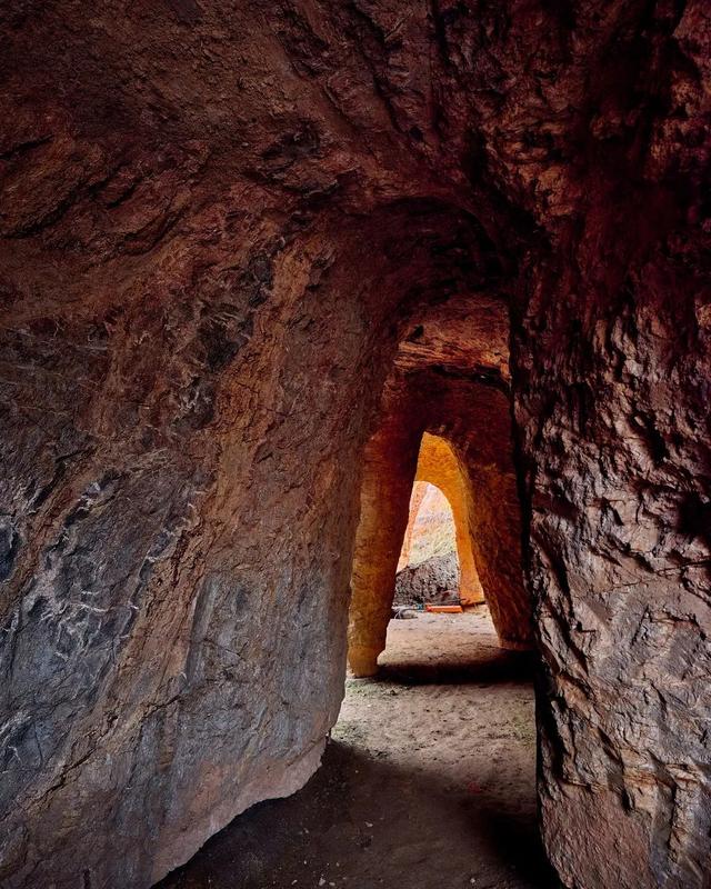 石上纯也的作品有哪些，石上纯也新作：洞穴餐厅与住宅