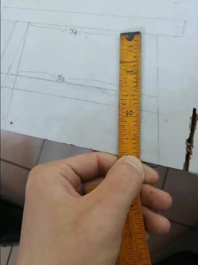 凳子有哪几种，凳子是什么样的（传统四脚八叉板凳角度确定）