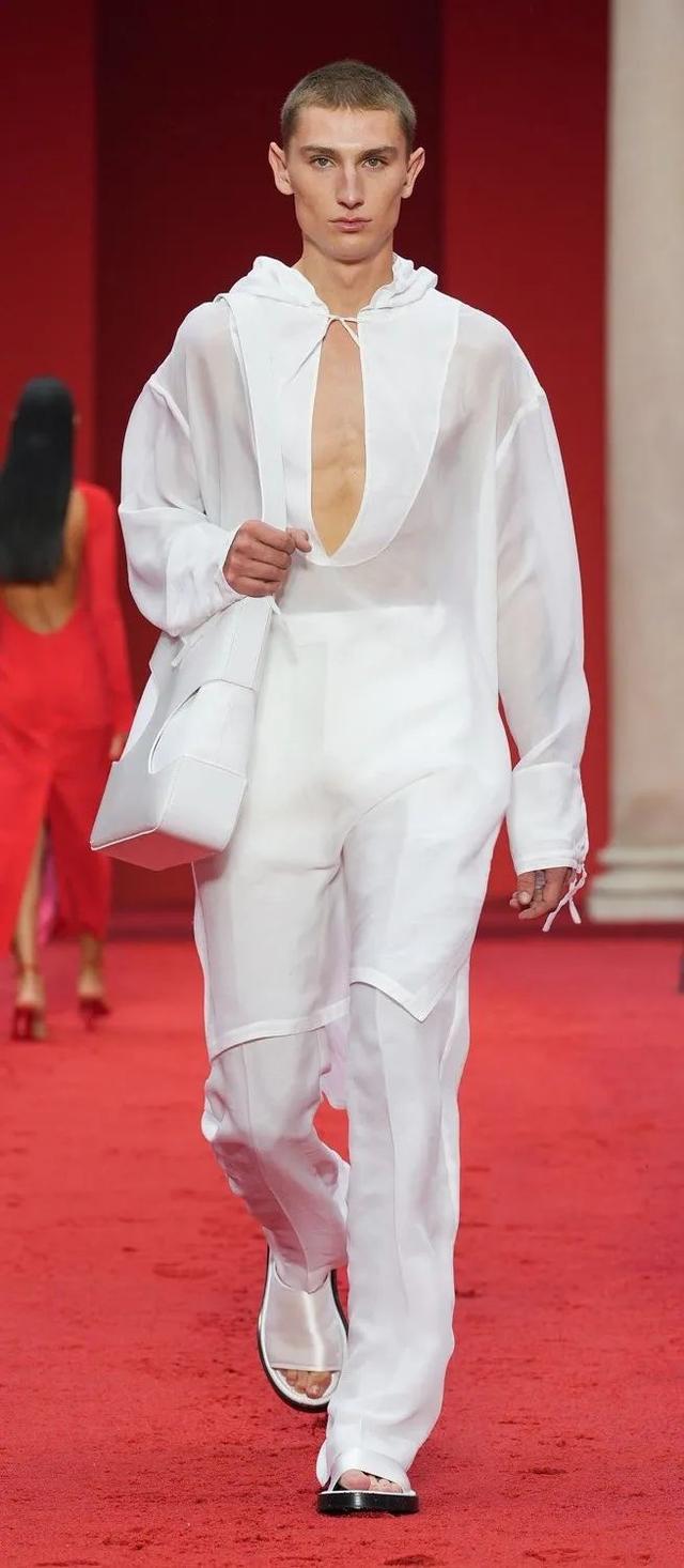 element是什么牌子，ELEMENT是啥牌子的电视（95岁的FERRAGAMO）