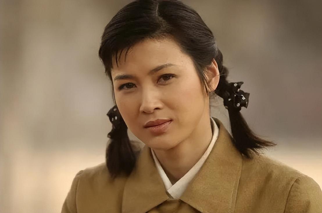 童蕾在《隋唐英雄传》里扮演为父报仇的李蓉蓉.