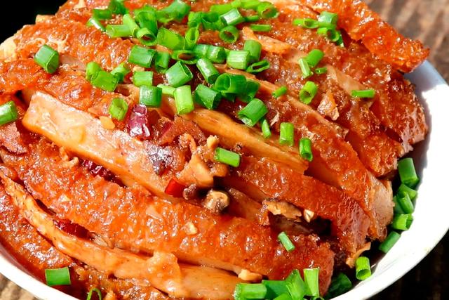 广西特色美食 芋头扣肉，荔浦芋扣肉的文化底蕴及传说