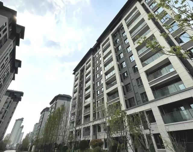 新郑机场属于哪个区，郑州市新郑国际机场属于哪个区（郑州航空港区有个问题没有解决好）
