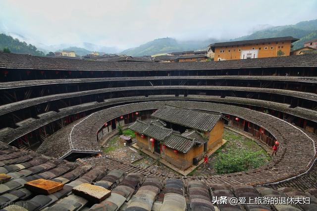 永定土楼和南靖土楼哪个好，福建永定土楼和南靖土楼哪个好（该去永定、南靖、还是华安）
