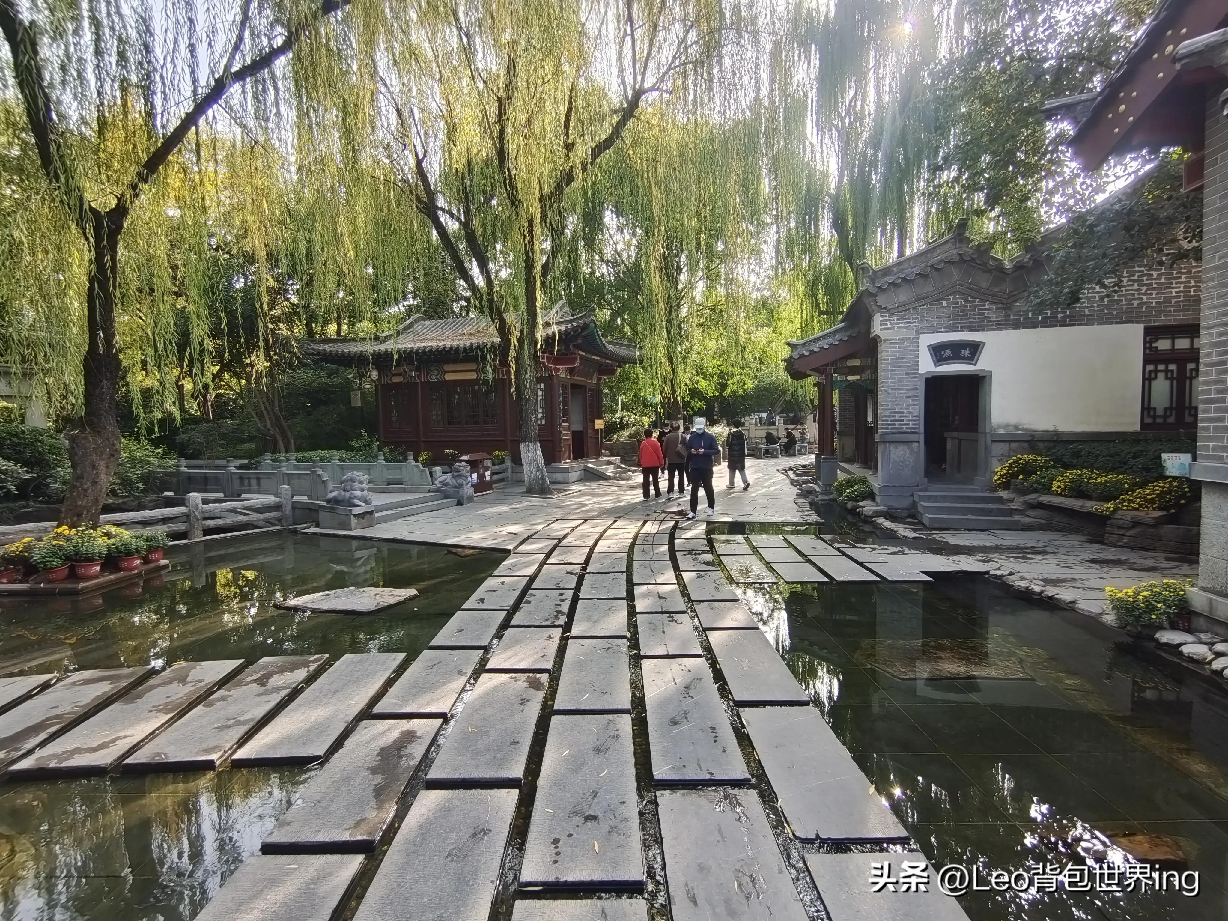 济南旅游路线图手绘(济南旅游地图路线)