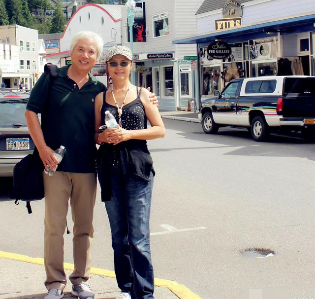 歌手姜黎黎简历，姜黎黎：嫁小3岁汪宝生