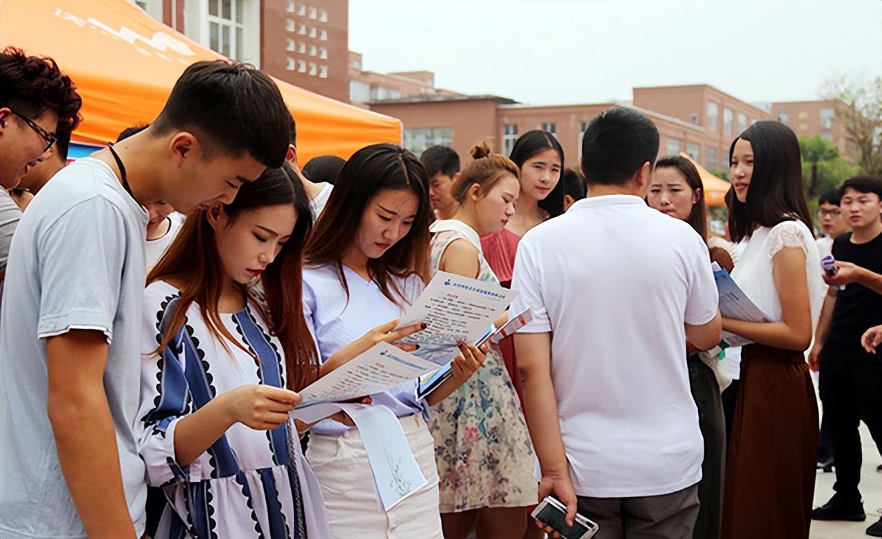 大学专科和专科学校（毕业之后才明白的真相）