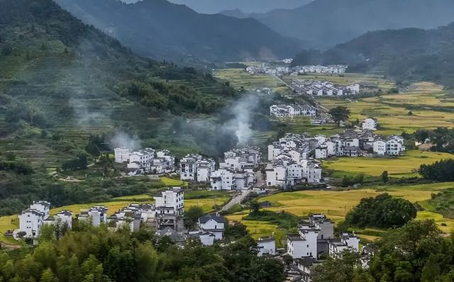 婺源必去的三个景点，婺源必去的三个景点李坑（“中国最美乡村”婺源，小介绍）