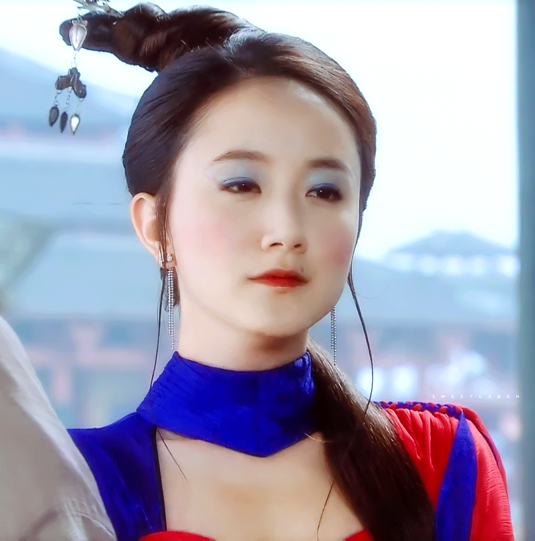 钟藜(姚芊羽饰)上一单元钟馗恋爱结婚,这一单元钟馗妹妹恋爱结婚哈哈!