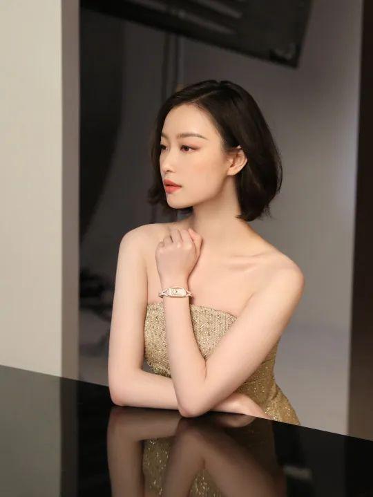 脑门大适合什么发型，脑门大适合啥发型（怎样才能找到适合自己的那款）