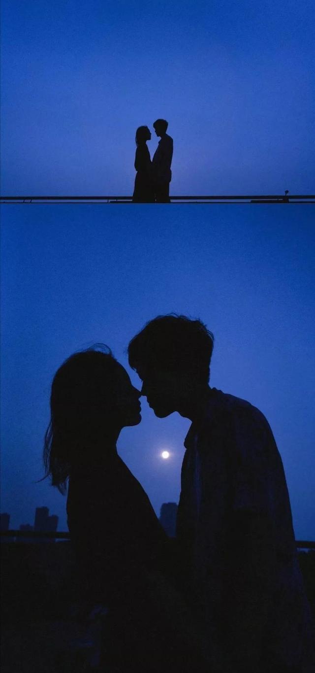 情侣动漫壁纸系，动漫情侣墙纸（，爱情本不公平，就看你觉得公不公平图片）