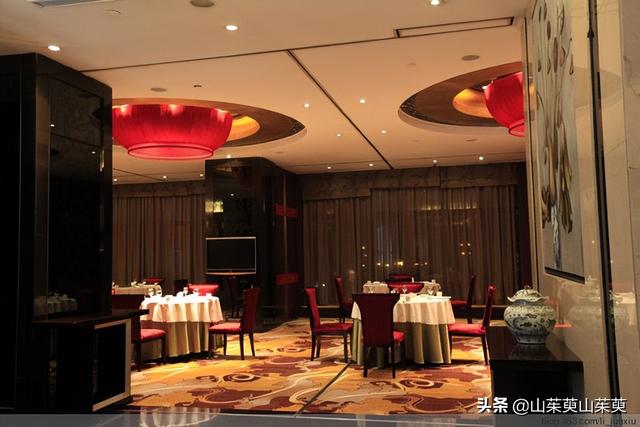 哈尔滨市有特色的西餐，<三>伏尔加庄园城堡西餐厅