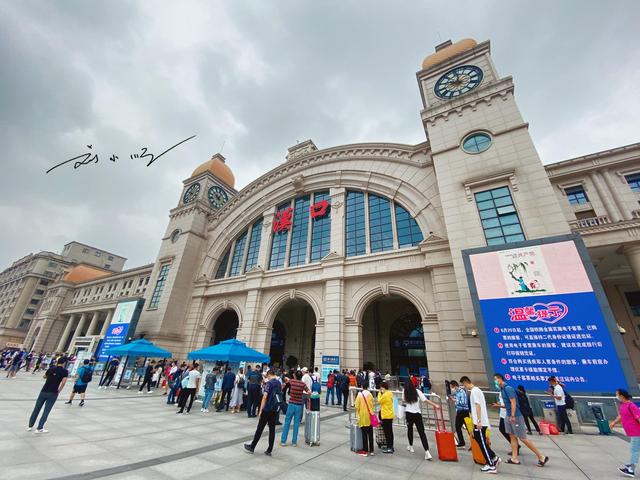 武汉是省会吗，武汉是省会城市还是直辖市（却被称为“散装城市”）