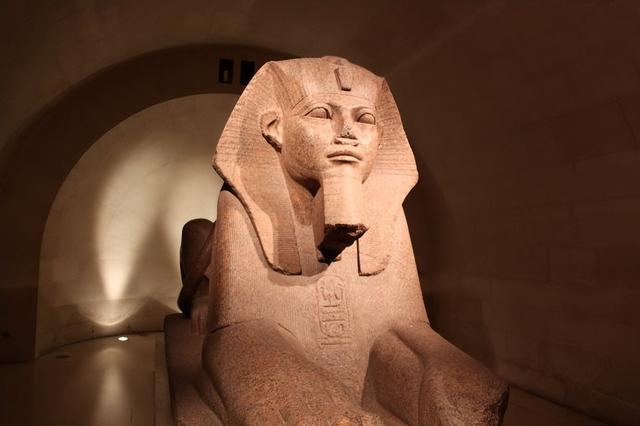 金字塔的起源和历史，金字塔的起源和历史PPT（金字塔是如何建造出来的）