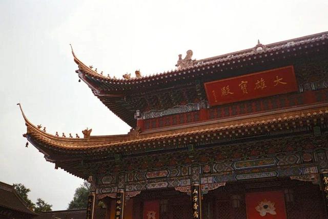 现实中的金山寺在哪里，现实中的金山寺在哪儿（如今是国家5A级风景区）