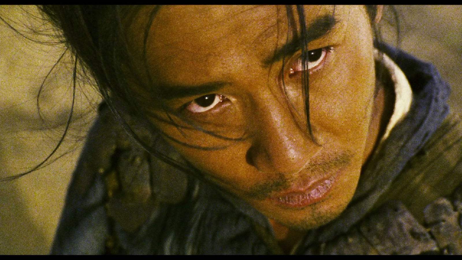 王家卫最难懂的电影,《东邪西毒》为何成神作?