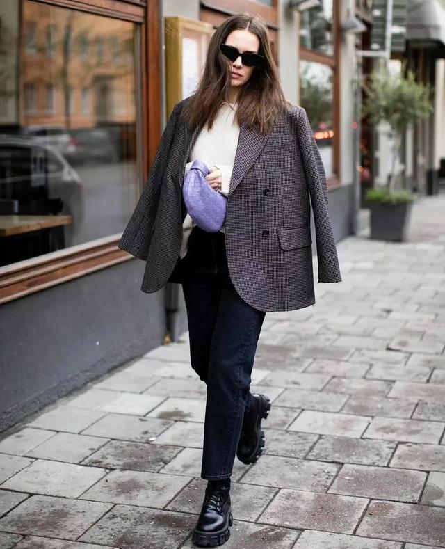 今年流行什么颜色，今年染发流行什么颜色2019（2022年度流行色都出来了）