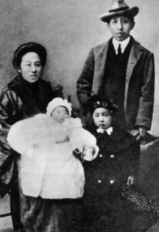 何香凝纪念学校（1972年）