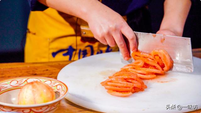 西红柿疙瘩汤懒人做法，开胃爽口疙瘩均匀Q弹
