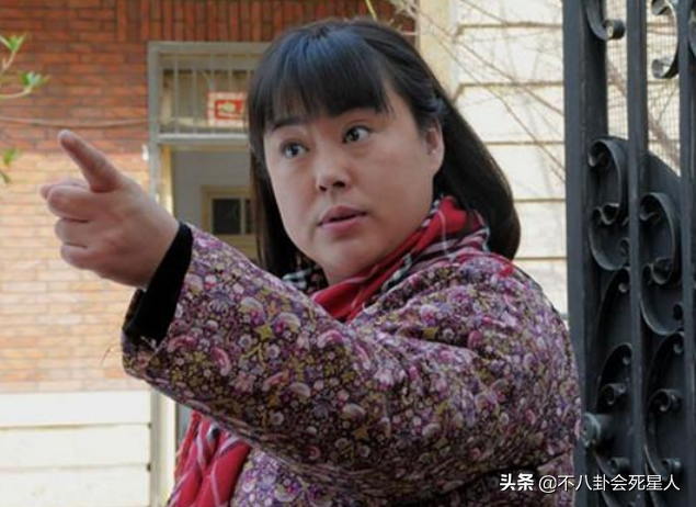 胡杨女人主题曲，胡杨女人主题曲是什么（演农村妇女出神入化的演员）