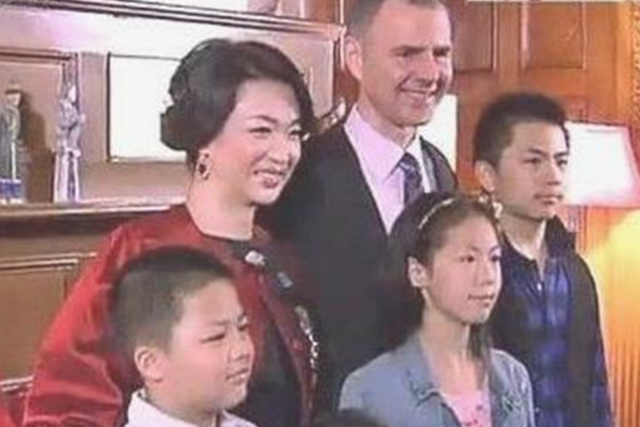 金星是哪里人，金星有人吗（金星：领过3次结婚证）