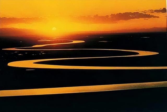 否认事物的发展是前进性和曲折性的统一,会导致两种错误,一种是直线论,另一种是，a激光治疗仪手腕带的具体价格是多少（你以为前进中直线距离是最近的）