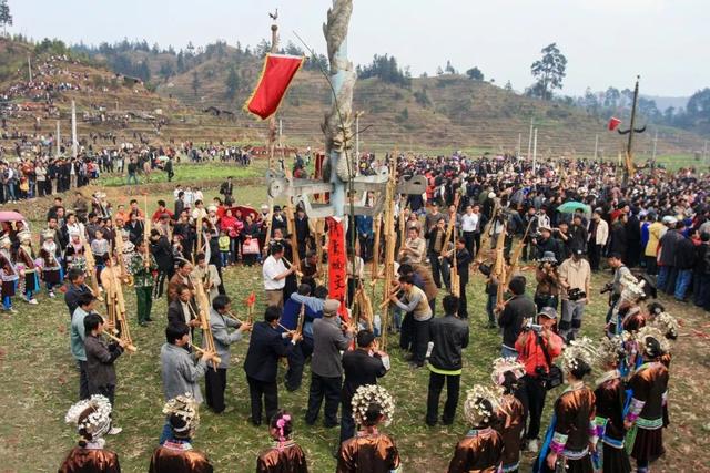 花炮节是哪个民族的传统节日，花炮节是哪个民族的节日（原来广西人过年的花样这么多……）