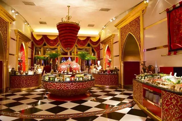 迪拜帆船酒店简介，迪拜帆船酒店介绍（80张高清图带你走进迪拜七星级帆船酒店）