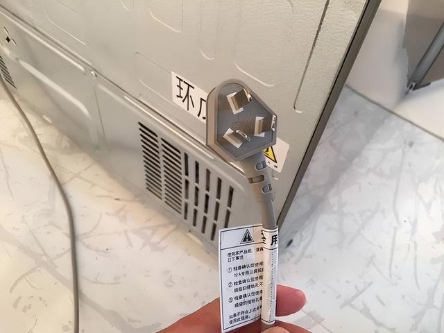 冰箱冷藏室如何使用，冰箱冷藏室结冰怎么办（冰箱也该换种用法了）