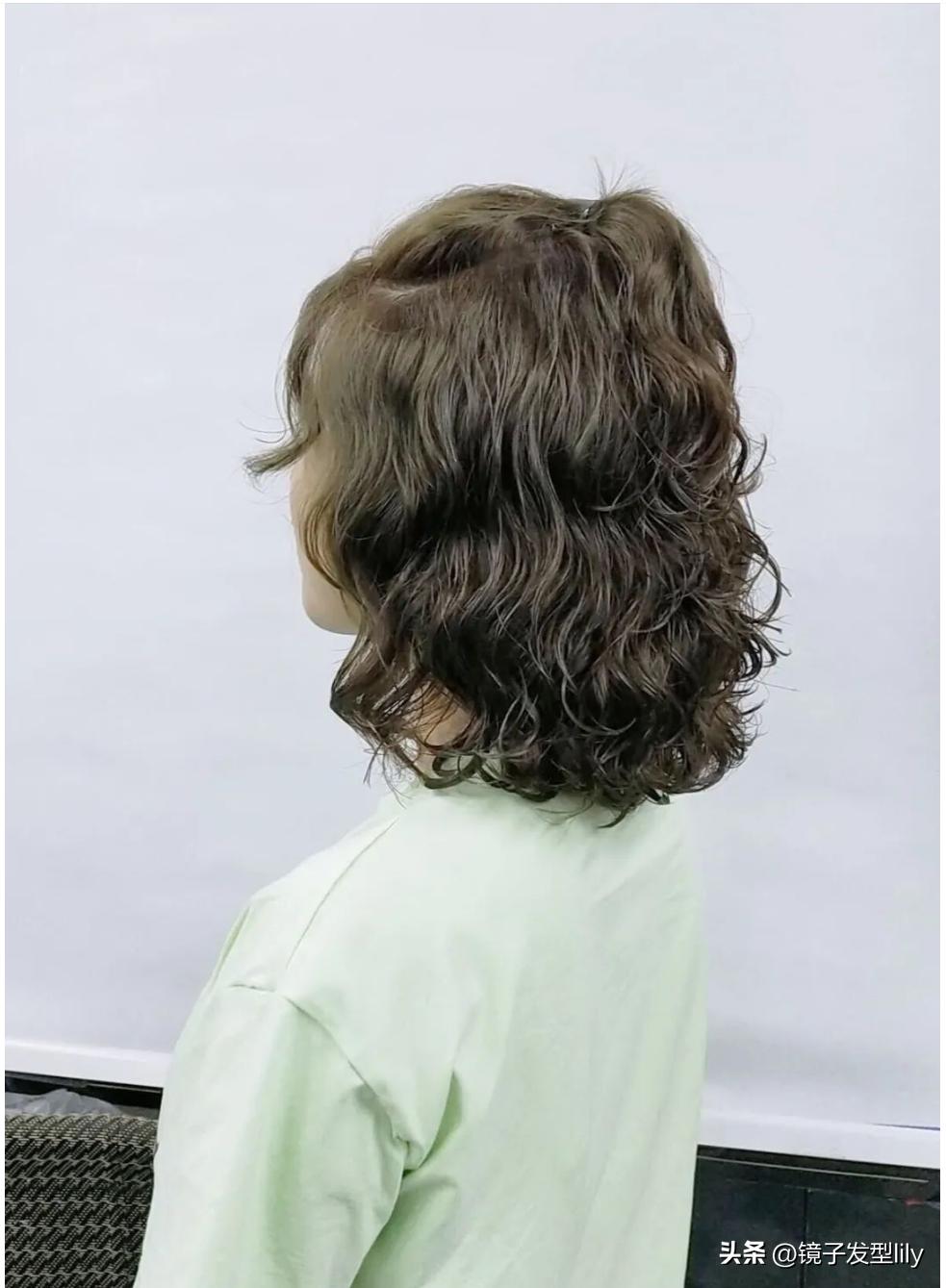 2023年的短发波波头，沙宣头减龄短发发型女