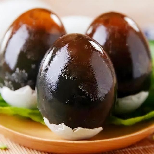 鹤顶红主要成分，鹤顶红主要成分鹤顶红服下的症状（鹤顶红被叫作毒药之王）