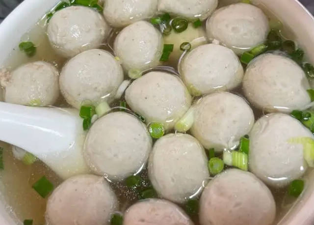 大亚湾哪里有买惠州特产的特产，惠州当地特产（惠州5大另类美食小吃）