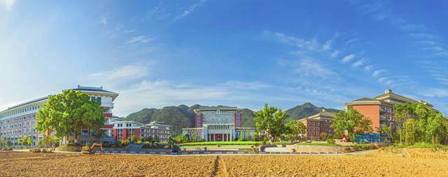 浙江成人高考报名条件是什么，丽水职业技术学院成人高考报名函授专业招生简章